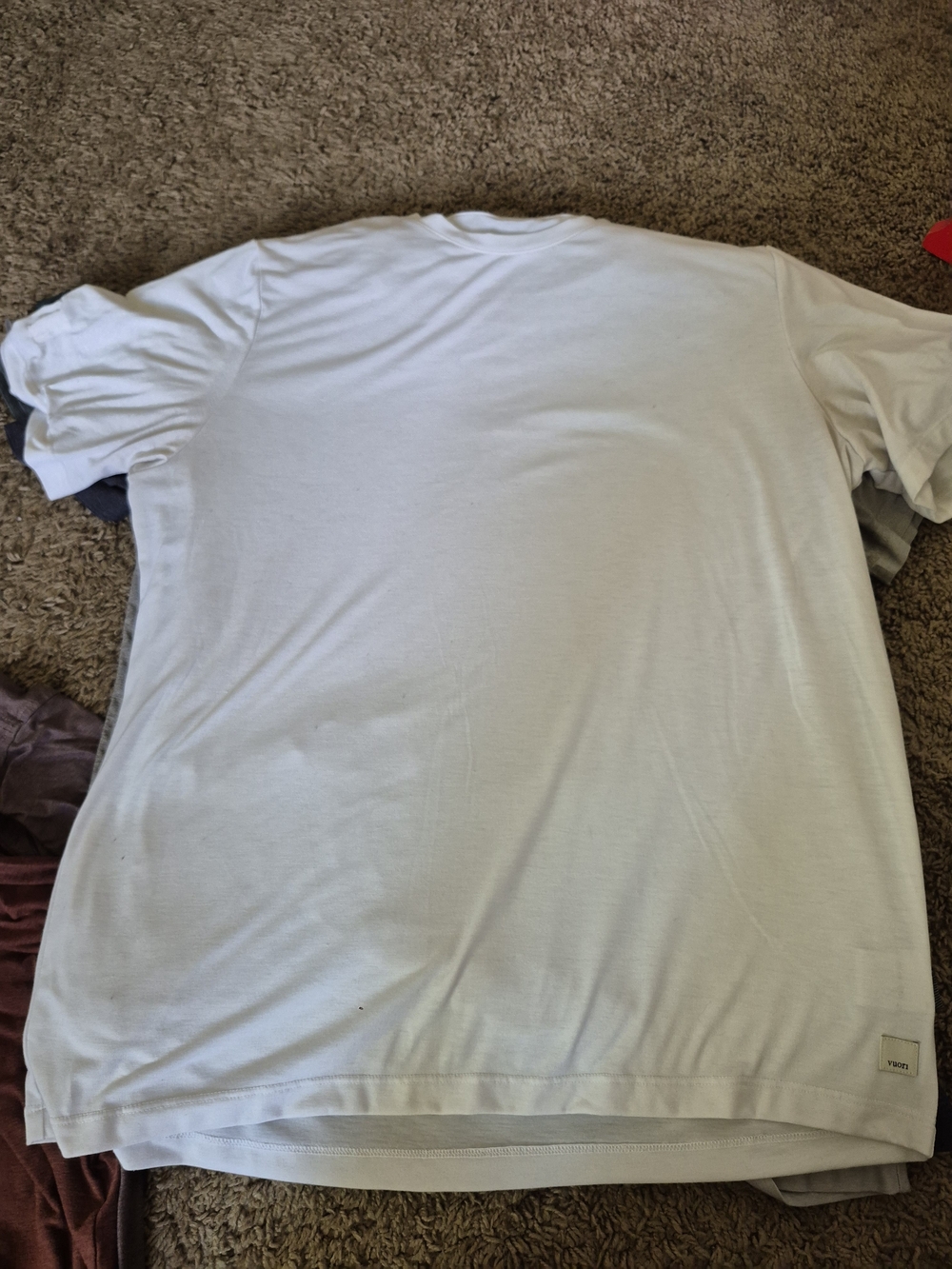 9 Vuori Men's Crew Neck T-Shirts, Multiple Colors. Like New And Very Soft! - Picture 7 of 9